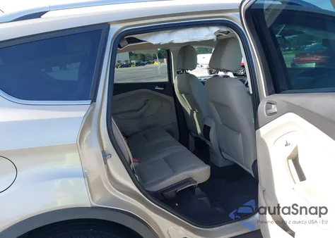 2017 Ford Escape Se z USA, uszkodzony, nr VIN 1FMCU0GD2HUC72950